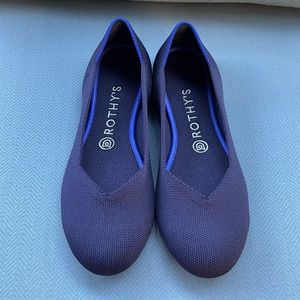 Rothy’s Maritime Shoe in Navy. Size 8.5 NWOT